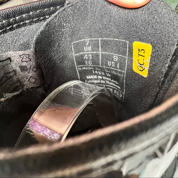 Dr. Martens Black Patent Leather 1460 Lace Up Boots 9 - Picture 8 of 8